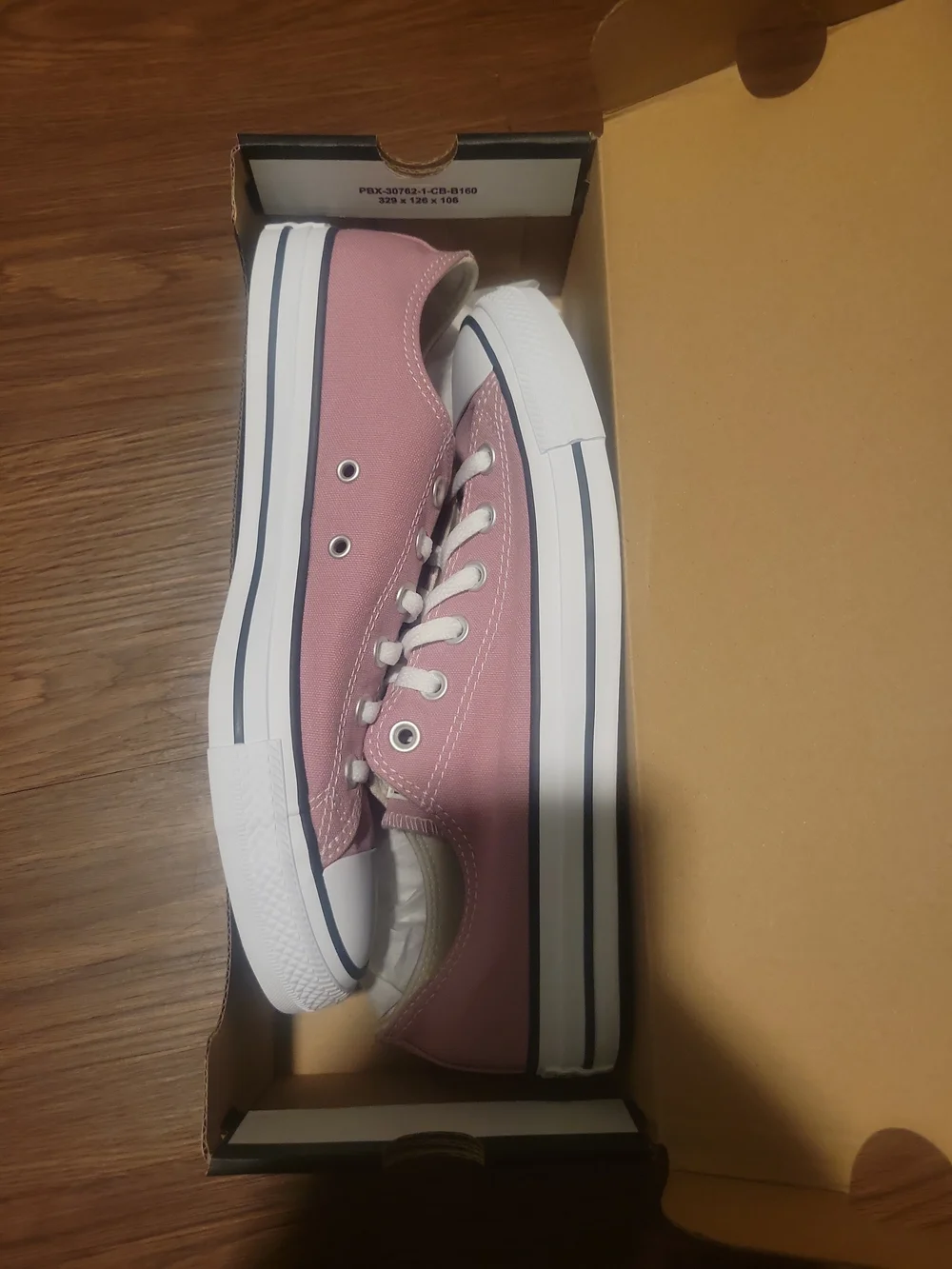 Converse low top